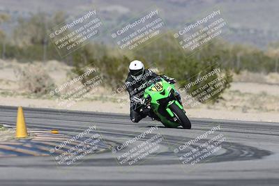 media/Jan-15-2026-Racers Edge (Thu) [[dfebeb70ab]]/3-B Group/Session 4 (Turn 5)/